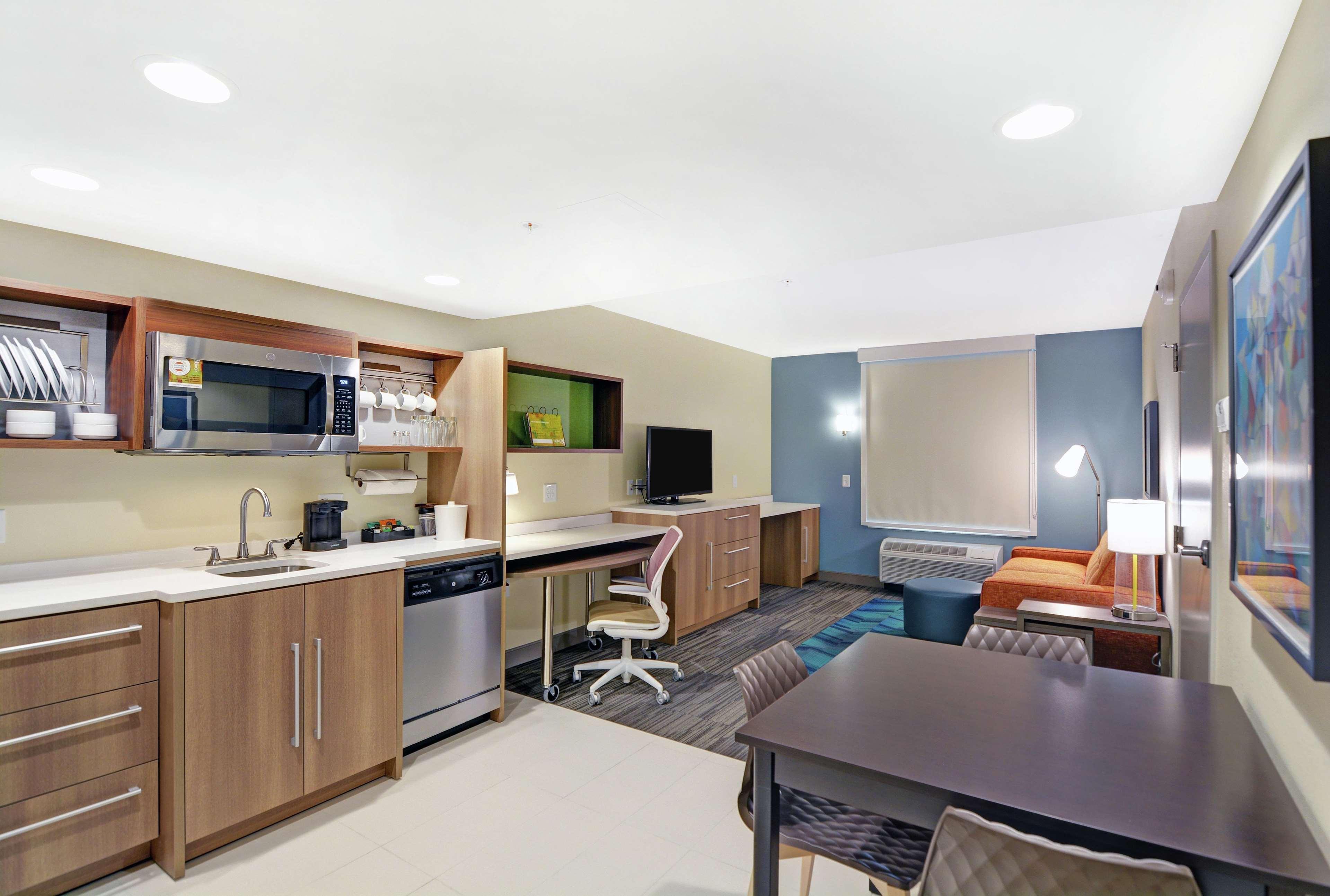 Home2 By Hilton Louisville North