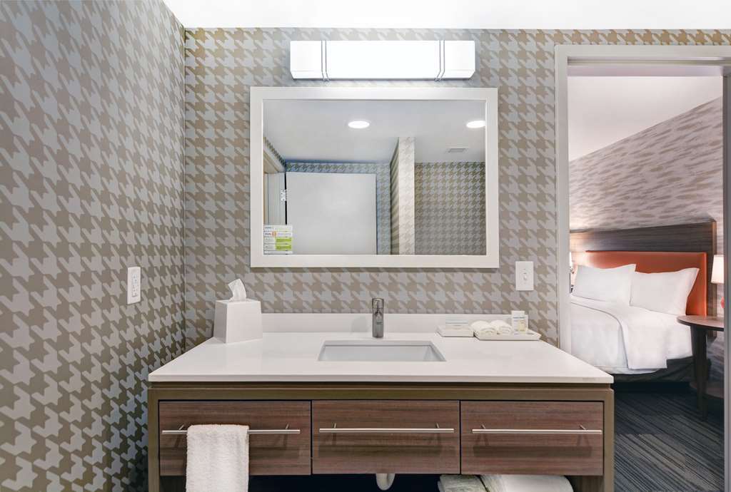 Hotel Home2 By Hilton Louisville North